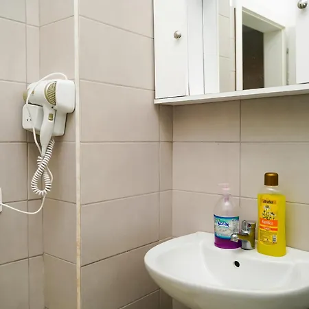Kapri Apartman Qerret