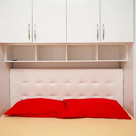 Kapri Apartman Qerret